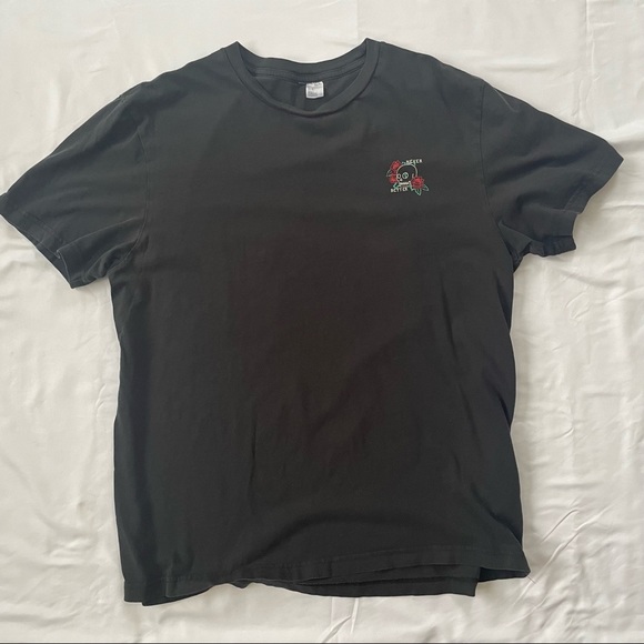 Never Better Graphic Tee - Picture 4 of 4